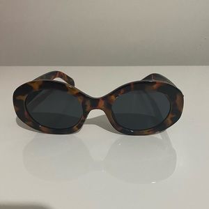 Women’s fashion sunglasses